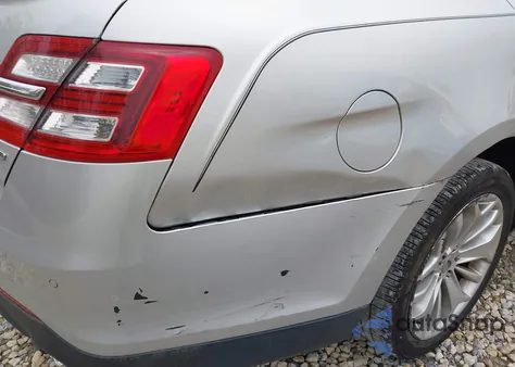 2013 Ford Taurus Limited z USA, uszkodzony, nr VIN 1FAHP2F86DG138295